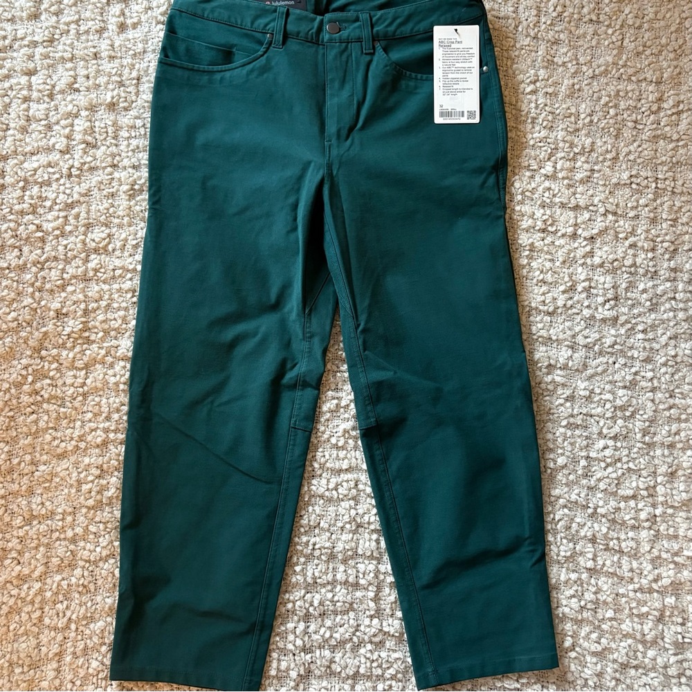 Lululemon ABC Crop Pant - Relaxed - Picture 3 of 5